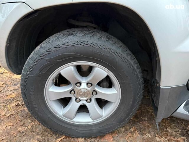 Серый Тойота Ленд Крузер Прадо, объемом двигателя 2.7 л и пробегом 300 тыс. км за 11940 $, фото 11 на Automoto.ua