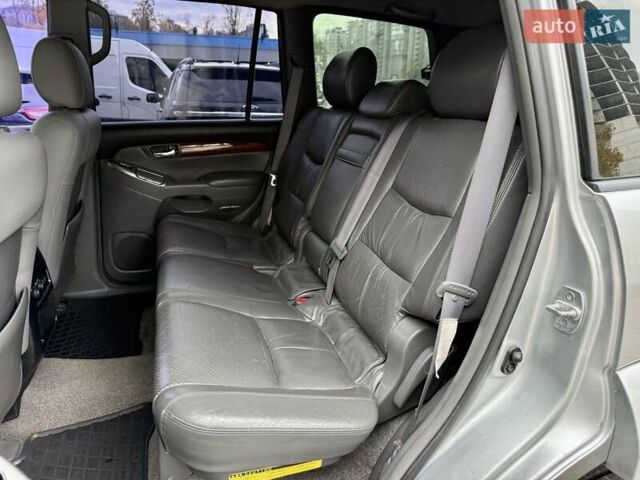 Сірий Тойота Ленд Крузер Прадо, об'ємом двигуна 4 л та пробігом 250 тис. км за 13900 $, фото 9 на Automoto.ua