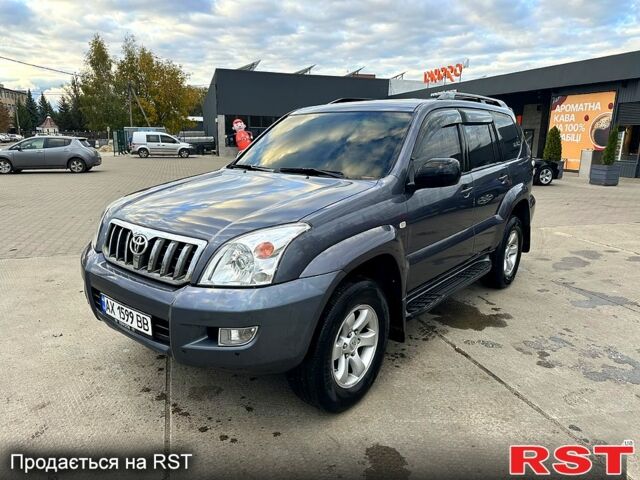 Серый Тойота Ленд Крузер Прадо, объемом двигателя 4 л и пробегом 160 тыс. км за 17250 $, фото 1 на Automoto.ua