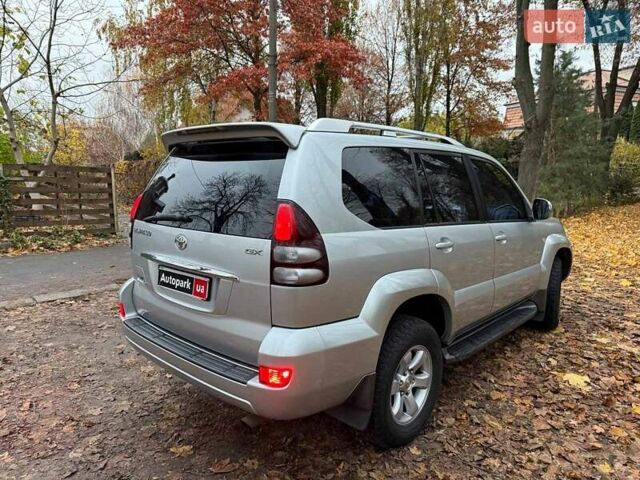 Серый Тойота Ленд Крузер Прадо, объемом двигателя 2.7 л и пробегом 300 тыс. км за 11940 $, фото 7 на Automoto.ua