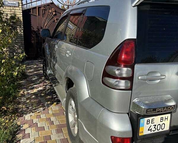 Сірий Тойота Ленд Крузер Прадо, об'ємом двигуна 4 л та пробігом 280 тис. км за 19000 $, фото 3 на Automoto.ua