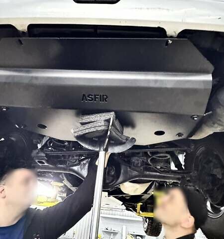 Сірий Тойота Ленд Крузер Прадо, об'ємом двигуна 3.96 л та пробігом 180 тис. км за 25500 $, фото 22 на Automoto.ua