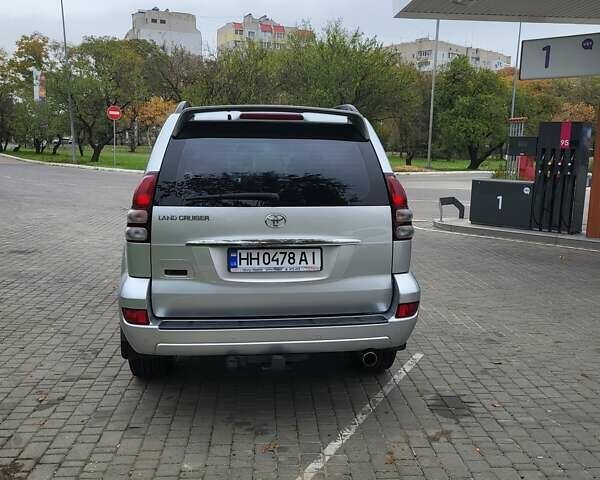 Сірий Тойота Ленд Крузер Прадо, об'ємом двигуна 3.96 л та пробігом 255 тис. км за 16700 $, фото 2 на Automoto.ua