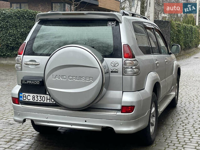 Серый Тойота Ленд Крузер Прадо, объемом двигателя 3.96 л и пробегом 305 тыс. км за 16300 $, фото 9 на Automoto.ua