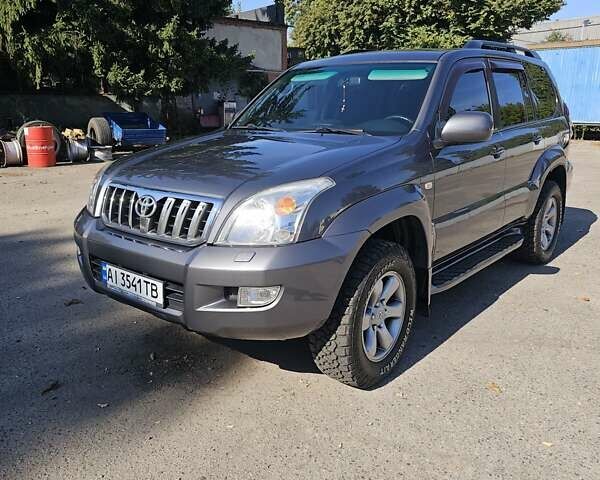 Серый Тойота Ленд Крузер Прадо, объемом двигателя 4 л и пробегом 257 тыс. км за 17000 $, фото 10 на Automoto.ua