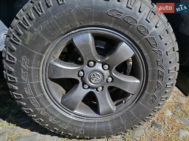 Сірий Тойота Ленд Крузер Прадо, об'ємом двигуна 3.96 л та пробігом 180 тис. км за 25500 $, фото 19 на Automoto.ua