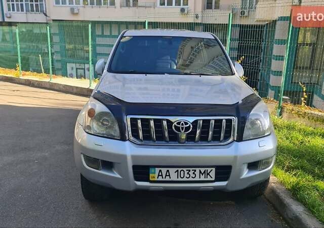 Сірий Тойота Ленд Крузер Прадо, об'ємом двигуна 3 л та пробігом 255 тис. км за 18800 $, фото 1 на Automoto.ua