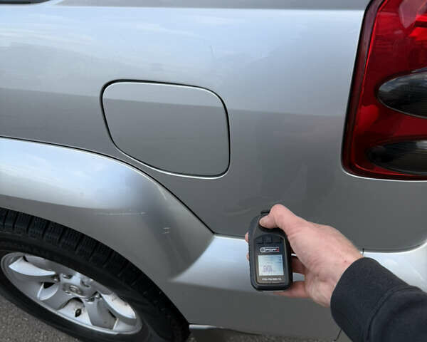 Сірий Тойота Ленд Крузер Прадо, об'ємом двигуна 4 л та пробігом 299 тис. км за 12999 $, фото 34 на Automoto.ua