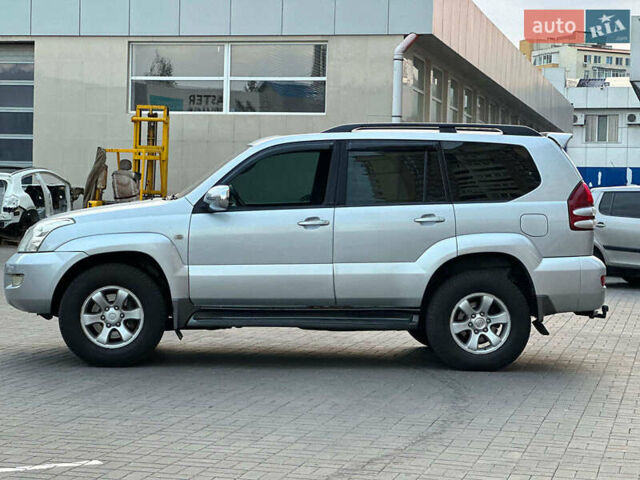 Серый Тойота Ленд Крузер Прадо, объемом двигателя 4 л и пробегом 280 тыс. км за 14490 $, фото 10 на Automoto.ua