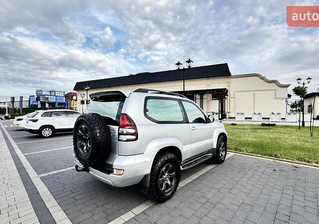 Серый Тойота Ленд Крузер Прадо, объемом двигателя 3.96 л и пробегом 177 тыс. км за 23000 $, фото 22 на Automoto.ua