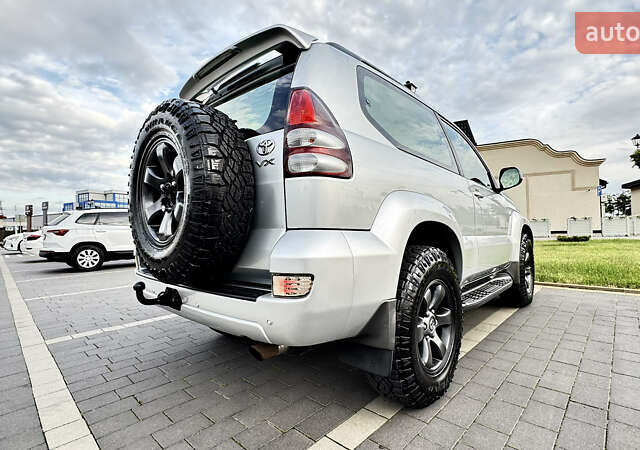 Серый Тойота Ленд Крузер Прадо, объемом двигателя 3.96 л и пробегом 177 тыс. км за 23000 $, фото 12 на Automoto.ua