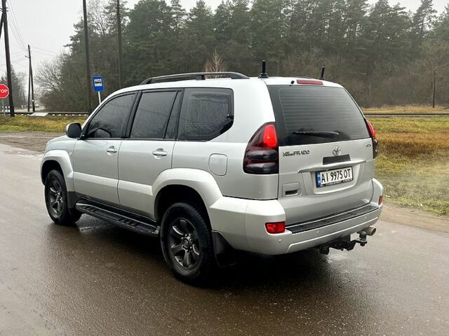 Серый Тойота Ленд Крузер Прадо, объемом двигателя 2.7 л и пробегом 300 тыс. км за 12000 $, фото 3 на Automoto.ua