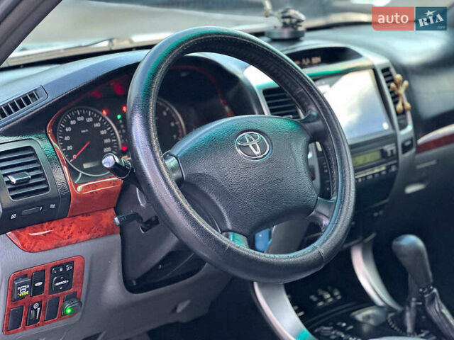 Серый Тойота Ленд Крузер Прадо, объемом двигателя 4 л и пробегом 280 тыс. км за 14490 $, фото 22 на Automoto.ua