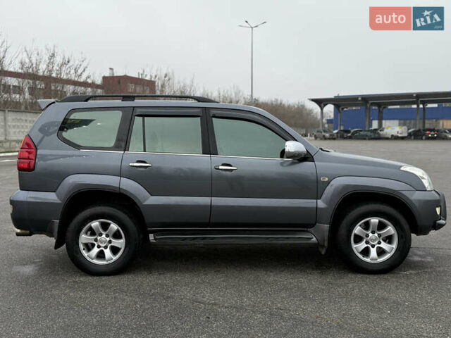 Сірий Тойота Ленд Крузер Прадо, об'ємом двигуна 3.96 л та пробігом 190 тис. км за 13900 $, фото 4 на Automoto.ua