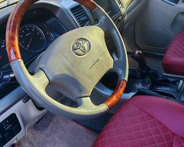 Серый Тойота Ленд Крузер Прадо, объемом двигателя 2.69 л и пробегом 171 тыс. км за 13100 $, фото 11 на Automoto.ua