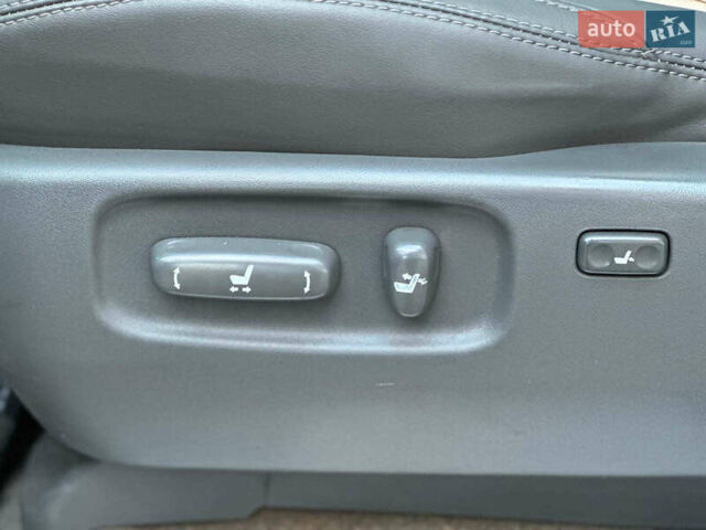 Серый Тойота Ленд Крузер Прадо, объемом двигателя 4 л и пробегом 280 тыс. км за 14490 $, фото 20 на Automoto.ua