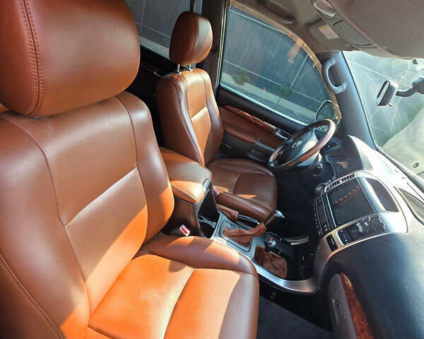 Сірий Тойота Ленд Крузер Прадо, об'ємом двигуна 2.69 л та пробігом 200 тис. км за 15000 $, фото 17 на Automoto.ua