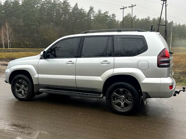 Серый Тойота Ленд Крузер Прадо, объемом двигателя 2.7 л и пробегом 300 тыс. км за 12000 $, фото 7 на Automoto.ua