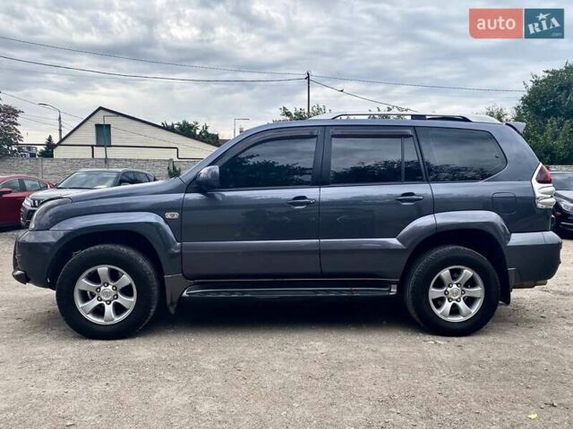 Сірий Тойота Ленд Крузер Прадо, об'ємом двигуна 4 л та пробігом 398 тис. км за 14999 $, фото 9 на Automoto.ua