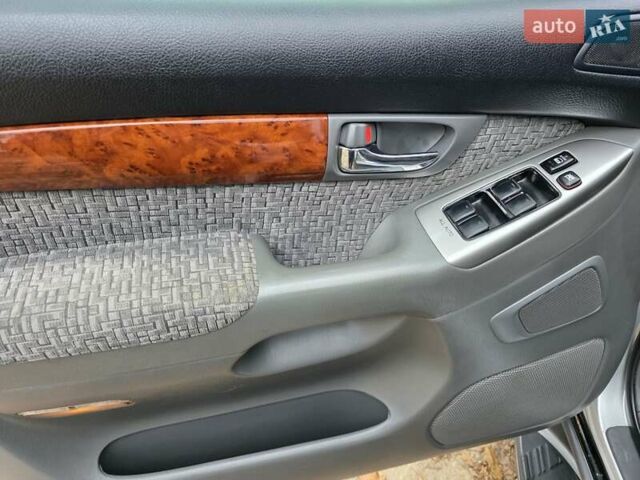 Серый Тойота Ленд Крузер Прадо, объемом двигателя 0 л и пробегом 220 тыс. км за 14500 $, фото 27 на Automoto.ua