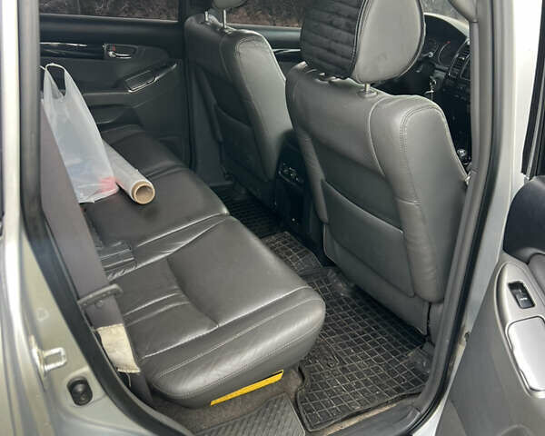 Сірий Тойота Ленд Крузер Прадо, об'ємом двигуна 3.96 л та пробігом 329 тис. км за 16000 $, фото 11 на Automoto.ua