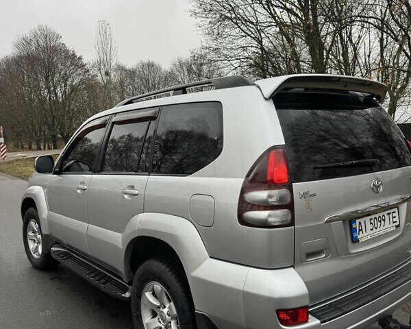 Серый Тойота Ленд Крузер Прадо, объемом двигателя 3.96 л и пробегом 193 тыс. км за 16600 $, фото 2 на Automoto.ua