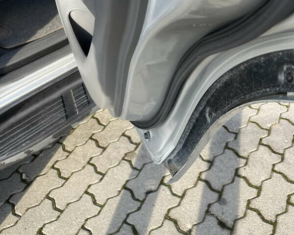 Серый Тойота Ленд Крузер Прадо, объемом двигателя 4 л и пробегом 298 тыс. км за 16500 $, фото 2 на Automoto.ua