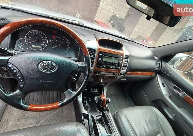 Сірий Тойота Ленд Крузер Прадо, об'ємом двигуна 3.96 л та пробігом 278 тис. км за 15900 $, фото 7 на Automoto.ua