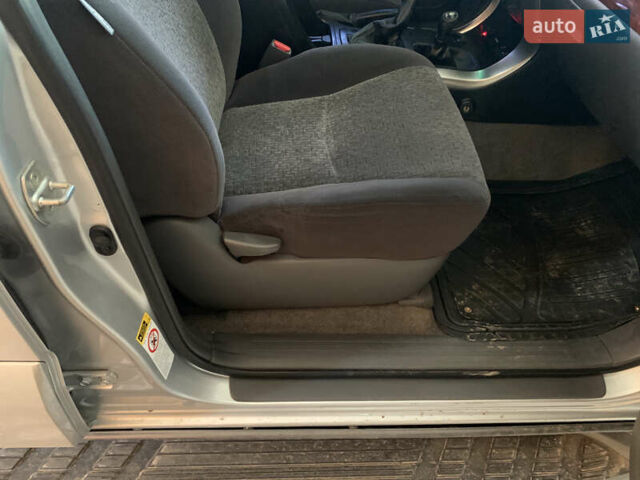 Сірий Тойота Ленд Крузер Прадо, об'ємом двигуна 3.96 л та пробігом 177 тис. км за 18500 $, фото 37 на Automoto.ua