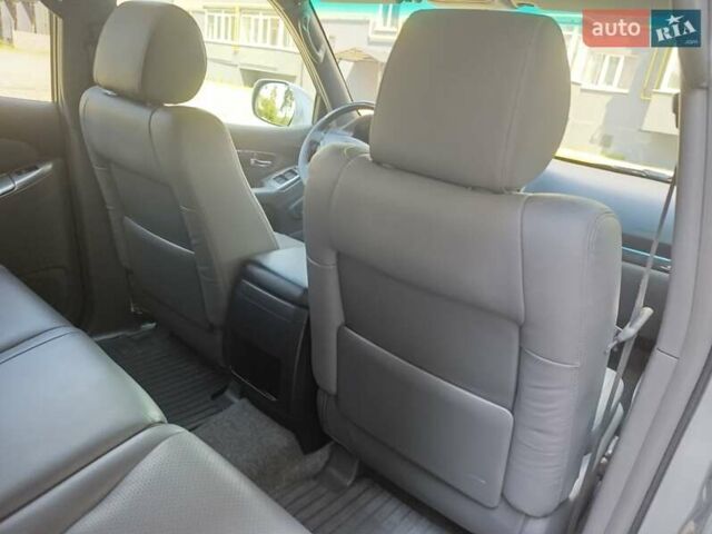 Серый Тойота Ленд Крузер Прадо, объемом двигателя 4 л и пробегом 218 тыс. км за 18000 $, фото 46 на Automoto.ua