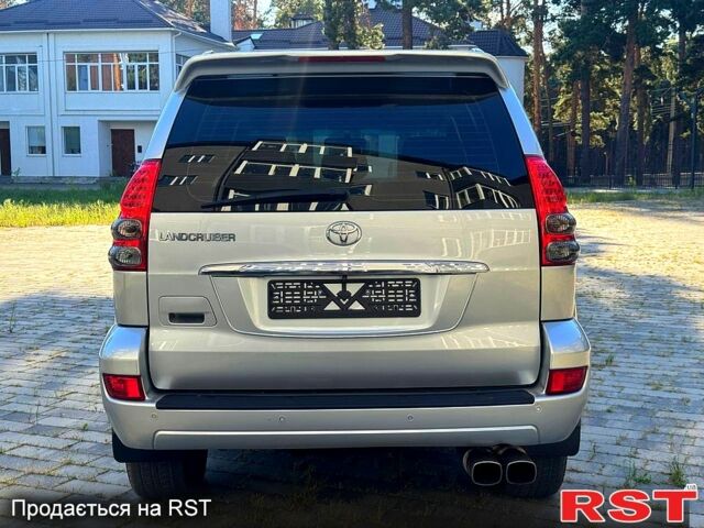 Серый Тойота Ленд Крузер Прадо, объемом двигателя 4 л и пробегом 190 тыс. км за 14500 $, фото 3 на Automoto.ua