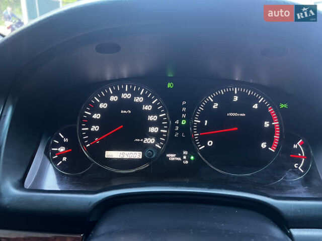 Серый Тойота Ленд Крузер Прадо, объемом двигателя 3.96 л и пробегом 200 тыс. км за 15900 $, фото 10 на Automoto.ua