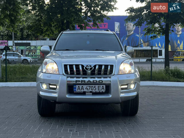 Серый Тойота Ленд Крузер Прадо, объемом двигателя 3.96 л и пробегом 200 тыс. км за 15900 $, фото 17 на Automoto.ua