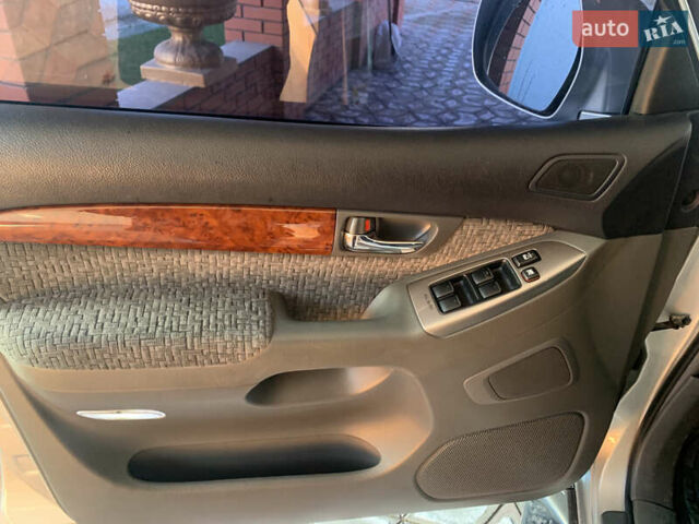 Сірий Тойота Ленд Крузер Прадо, об'ємом двигуна 3.96 л та пробігом 177 тис. км за 18500 $, фото 29 на Automoto.ua