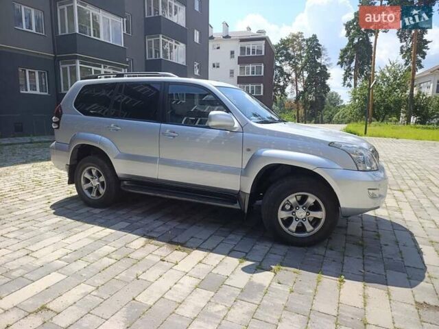 Серый Тойота Ленд Крузер Прадо, объемом двигателя 4 л и пробегом 218 тыс. км за 18000 $, фото 77 на Automoto.ua