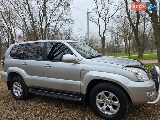 Серый Тойота Ленд Крузер Прадо, объемом двигателя 0 л и пробегом 220 тыс. км за 14500 $, фото 6 на Automoto.ua