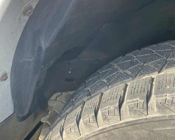 Серый Тойота Ленд Крузер Прадо, объемом двигателя 4 л и пробегом 298 тыс. км за 16500 $, фото 28 на Automoto.ua