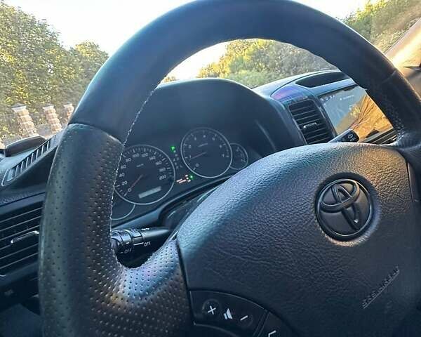 Серый Тойота Ленд Крузер Прадо, объемом двигателя 4 л и пробегом 250 тыс. км за 18200 $, фото 11 на Automoto.ua