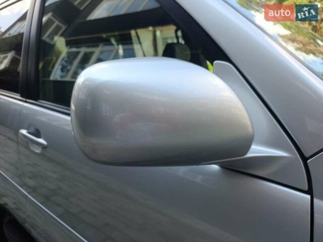 Серый Тойота Ленд Крузер Прадо, объемом двигателя 4 л и пробегом 218 тыс. км за 18000 $, фото 31 на Automoto.ua