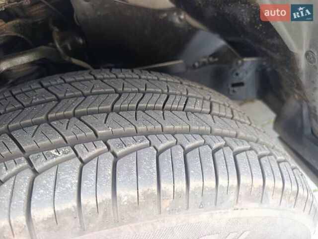 Серый Тойота Ленд Крузер Прадо, объемом двигателя 4 л и пробегом 218 тыс. км за 18000 $, фото 28 на Automoto.ua