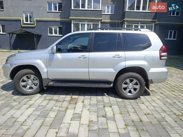 Серый Тойота Ленд Крузер Прадо, объемом двигателя 4 л и пробегом 218 тыс. км за 18000 $, фото 82 на Automoto.ua