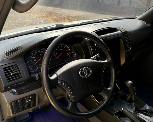 Сірий Тойота Ленд Крузер Прадо, об'ємом двигуна 2.69 л та пробігом 242 тис. км за 14800 $, фото 8 на Automoto.ua