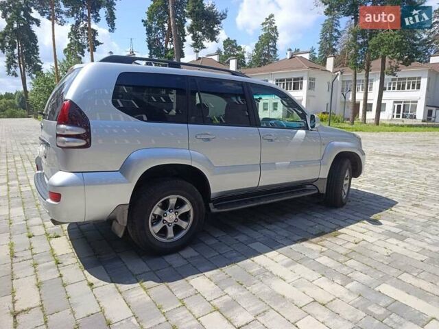 Серый Тойота Ленд Крузер Прадо, объемом двигателя 4 л и пробегом 218 тыс. км за 18000 $, фото 78 на Automoto.ua