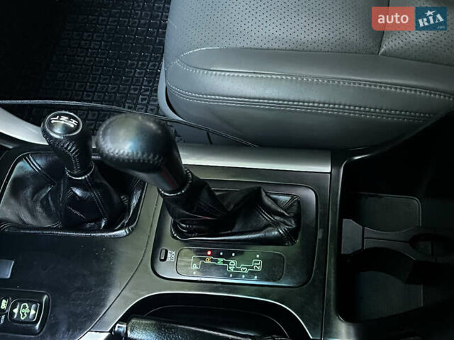 Серый Тойота Ленд Крузер Прадо, объемом двигателя 3.96 л и пробегом 200 тыс. км за 15900 $, фото 16 на Automoto.ua