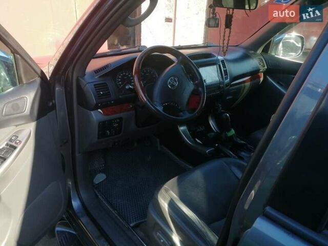 Серый Тойота Ленд Крузер Прадо, объемом двигателя 4 л и пробегом 245 тыс. км за 17000 $, фото 5 на Automoto.ua