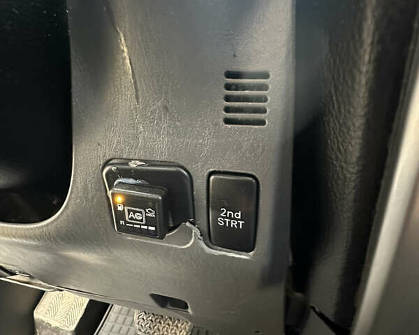 Сірий Тойота Ленд Крузер Прадо, об'ємом двигуна 2.69 л та пробігом 250 тис. км за 13500 $, фото 10 на Automoto.ua