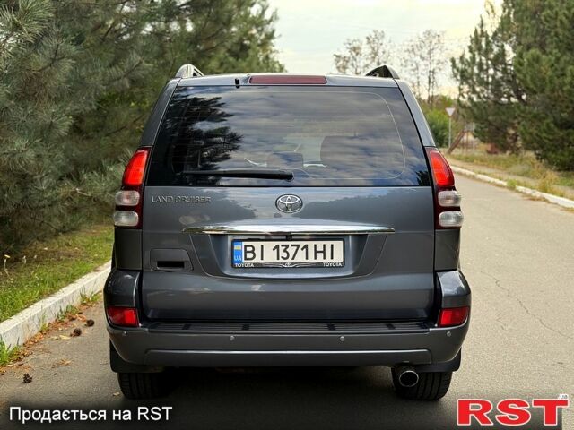 Серый Тойота Ленд Крузер Прадо, объемом двигателя 4 л и пробегом 195 тыс. км за 15800 $, фото 7 на Automoto.ua