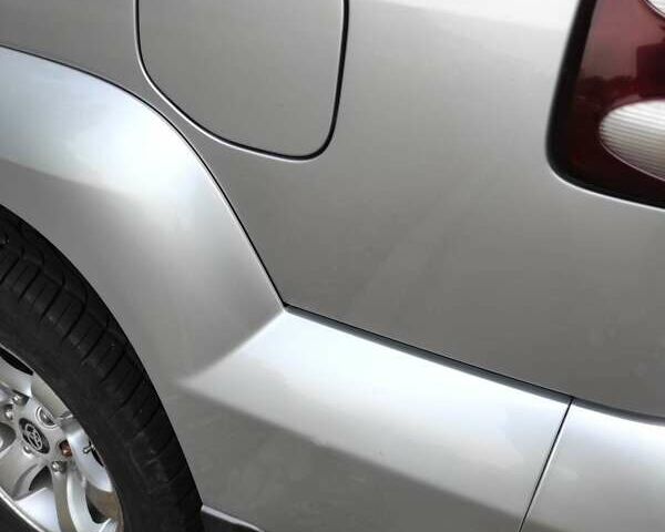 Серый Тойота Ленд Крузер Прадо, объемом двигателя 4 л и пробегом 120 тыс. км за 21800 $, фото 2 на Automoto.ua