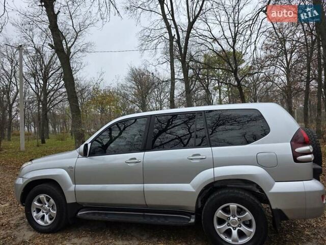 Серый Тойота Ленд Крузер Прадо, объемом двигателя 0 л и пробегом 220 тыс. км за 14500 $, фото 10 на Automoto.ua