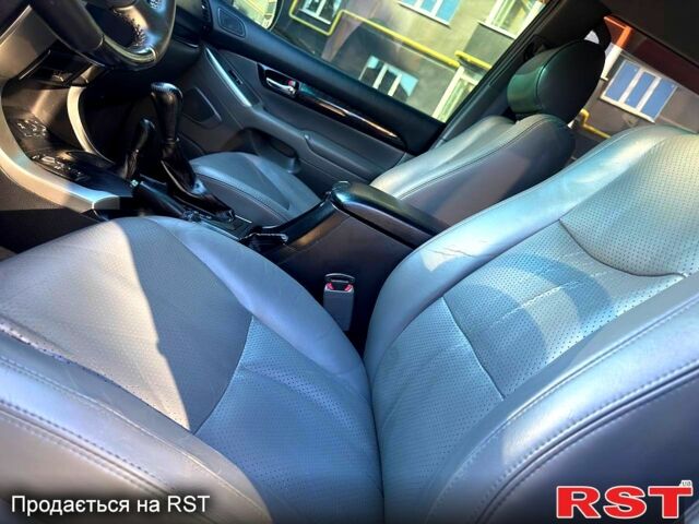 Серый Тойота Ленд Крузер Прадо, объемом двигателя 4 л и пробегом 190 тыс. км за 14500 $, фото 5 на Automoto.ua